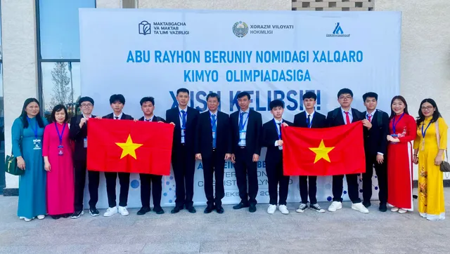 Việt Nam xếp thứ nhất toàn đoàn tại Olympic Hóa học Quốc tế Abu Reikhan Beruniy - Ảnh 1.