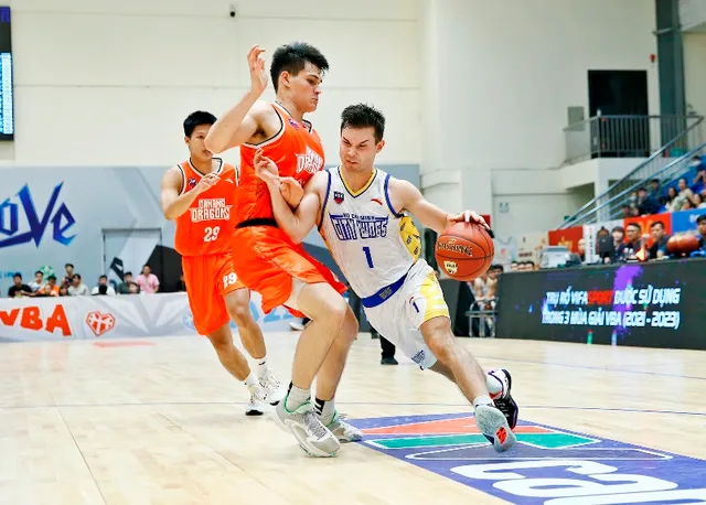 VBA 2023 - Game 15: Danang Dragons… vẫn chưa biết tới chiến thắng - Ảnh 2.