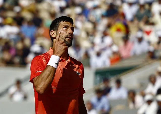 Djokovic và Alcaraz tiến vào vòng 4 Pháp mở rộng - Ảnh 1.