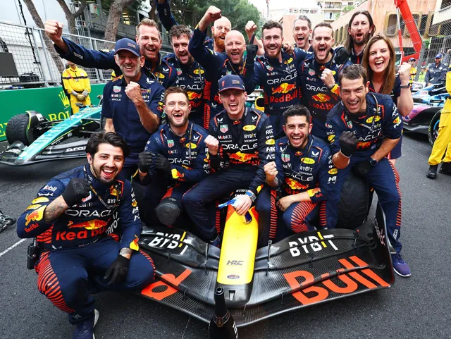 Max Verstappen giành chiến thắng xứng đáng ở GP Tây Ban Nha   - Ảnh 3.