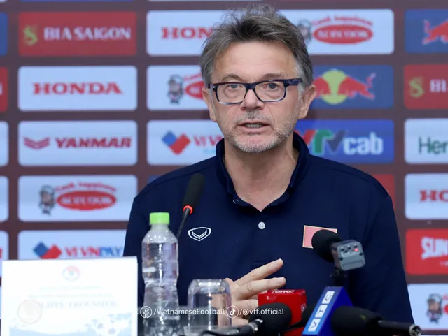 HLV Philippe Troussier chọn đội hình thi đấu FIFA Days cho ĐT Việt Nam từ 58 cầu thủ được triệu tập - Ảnh 1.