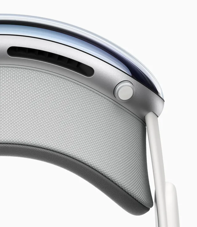 Apple Vision Pro sẽ tạo nên cuộc cách mạng mới trong kỷ nguyên Metaverse? - Ảnh 2. Apple Vision Pro sẽ tạo nên cuộc cách mạng mới trong kỷ nguyên Metaverse? - Ảnh 2.