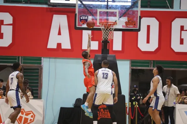 VBA 2023 - Game 26: Nha Trang Dolphins tiếp tục thăng hoa - Ảnh 3.