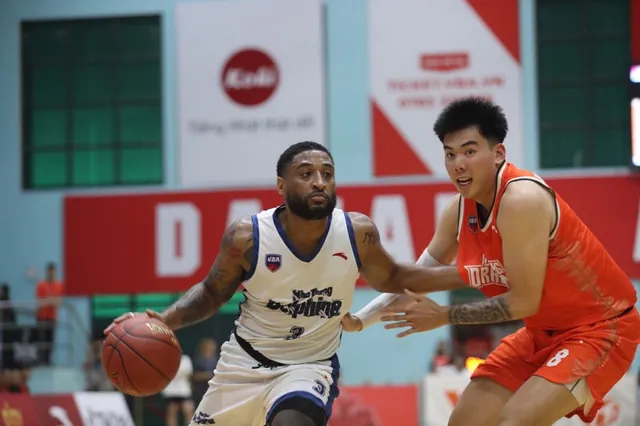 VBA 2023 - Game 26: Nha Trang Dolphins tiếp tục thăng hoa - Ảnh 2.