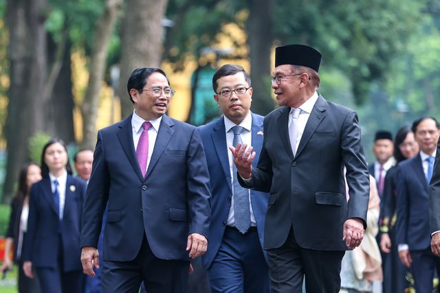 Thủ tướng chủ trì lễ đón Thủ tướng Malaysia thăm chính thức Việt Nam - Ảnh 8.