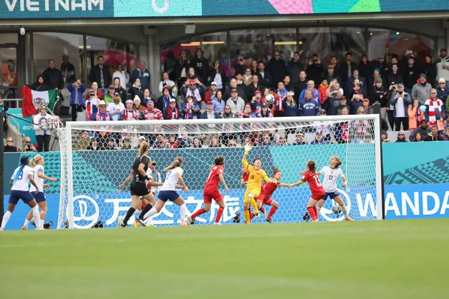 ĐT Mỹ 3-0 ĐT Việt Nam: Kiên cường các cô gái Việt Nam - Ảnh 1.