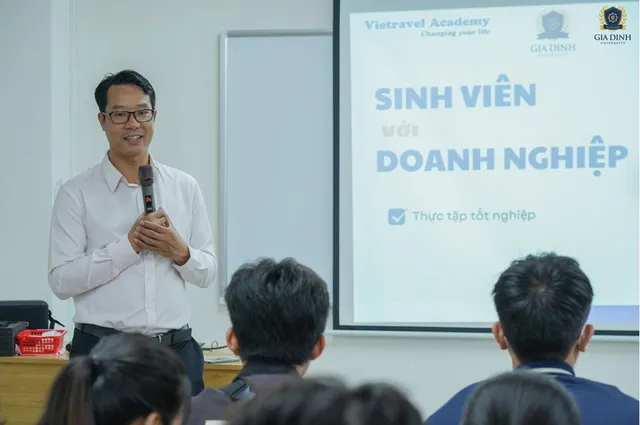 Sinh viên Đại học Gia Định tự tin giao lưu quốc tế, học với giáo sư nước ngoài - Ảnh 3.