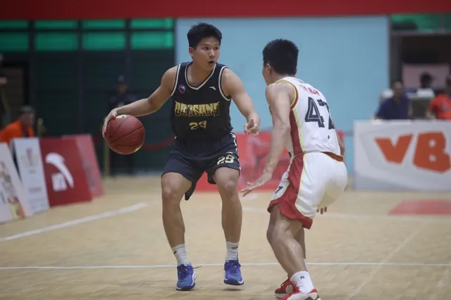 VBA 2023 - Game 38: Nối dài mạch trận thất vọng - Ảnh 4.