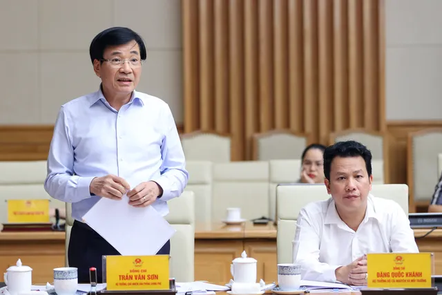 Thủ tướng: Hoàn thành hướng dẫn chính sách đặc thù với TP Hồ Chi Minh chậm nhất là ngày 15/8 - Ảnh 6. Thủ tướng: Hoàn thành hướng dẫn chính sách đặc thù với TP Hồ Chi Minh chậm nhất là ngày 15/8 - Ảnh 6.