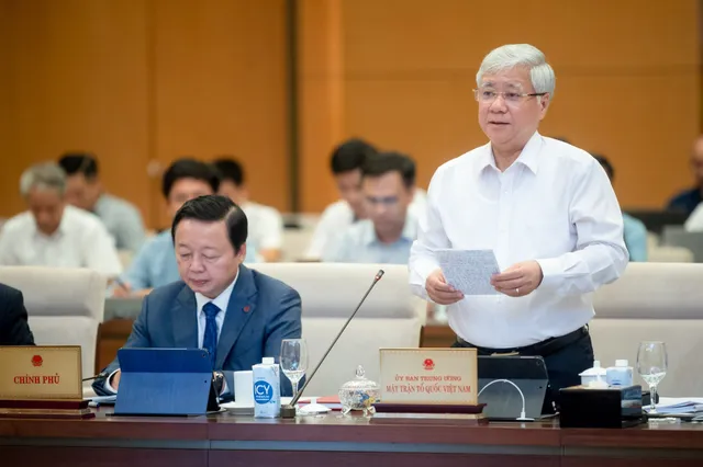 Bộ trưởng Nguyễn Kim Sơn: Liệu có cần một bộ sách giáo khoa của Nhà nước hay không? - Ảnh 3.