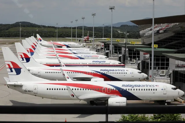 Đe dọa mang chất nổ lên máy bay của Malaysia Airlines - Ảnh 1.