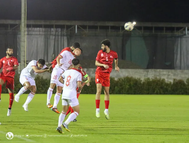 Giao hữu: U23 Việt Nam 1-1 (pen 3-5) U23 Bahrain | HLV Hoàng Anh Tuấn hài lòng với các học trò - Ảnh 3.