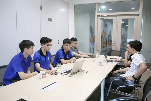 GLTT với đội tuyển Việt Nam trước khi tranh tài tại ABU Robocon 2023 - Ảnh 1.
