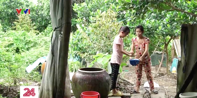 Cặp lá yêu thương: Mẹ là chỗ dựa của con - Ảnh 2.