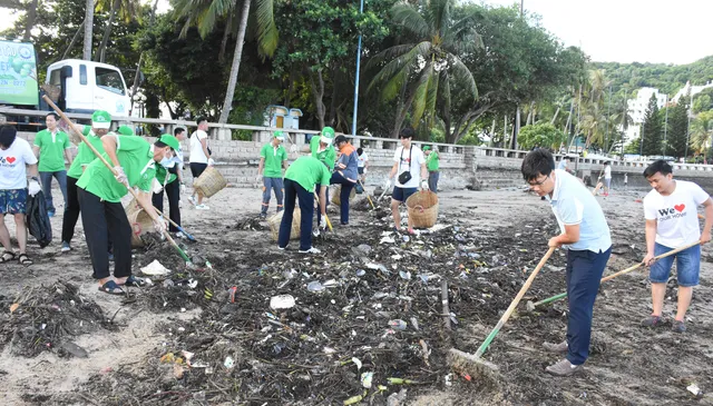 Khởi động chiến dịch làm sạch biển Vũng Tàu - Ảnh 3.