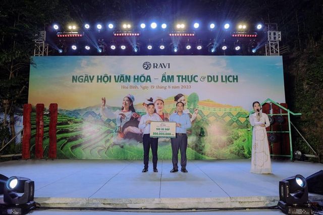 Về miền đất di sản Hoà Bình trải nghiệm Ngày hội văn hóa - ẩm thực và du lịch - Ảnh 4.