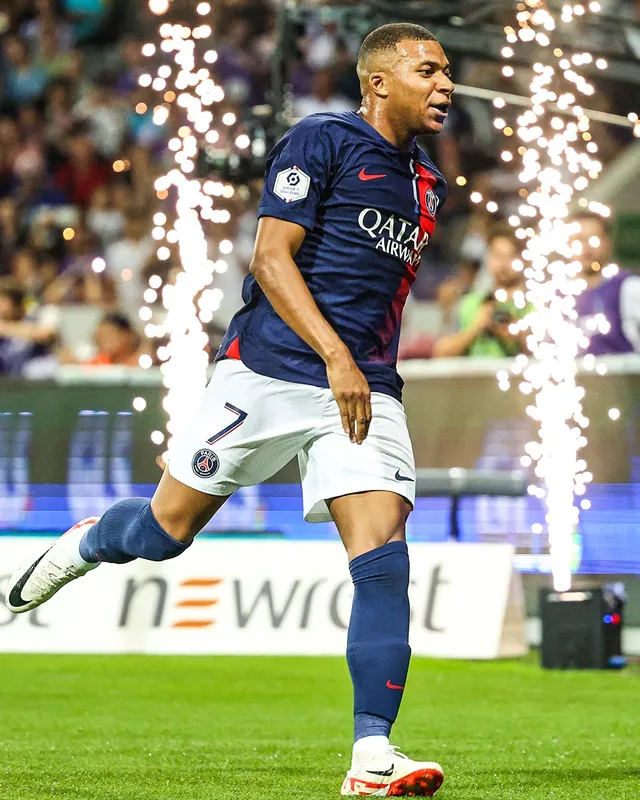 Mbappe sẽ không làm đội trưởng của PSG - Ảnh 2.