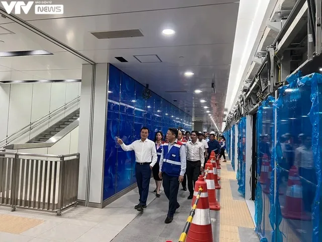 TP Hồ Chí Minh: Metro số 1 lần đầu tiên chạy thử toàn tuyến - Ảnh 2. TP Hồ Chí Minh: Metro số 1 lần đầu tiên chạy thử toàn tuyến - Ảnh 2.