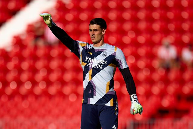 Kepa có trận ra mắt khán giả trên sân Bernabeu - Ảnh 1.