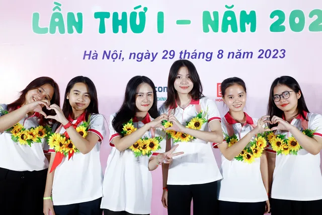 Thành đoàn Hà Nội tổ chức tuyên dương những Người con hiếu thảo - Ảnh 3.