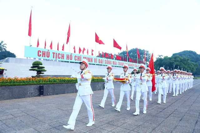 Lễ Thượng cờ trên Quảng trường Ba Đình kỷ niệm 78 năm ngày Quốc khánh 2/9 - Ảnh 4.