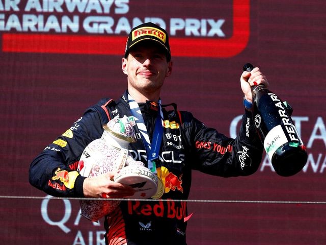F1 | Max Verstappen đứng trước kỷ lục 10 chiến thắng chặng liên tiếp - Ảnh 1.