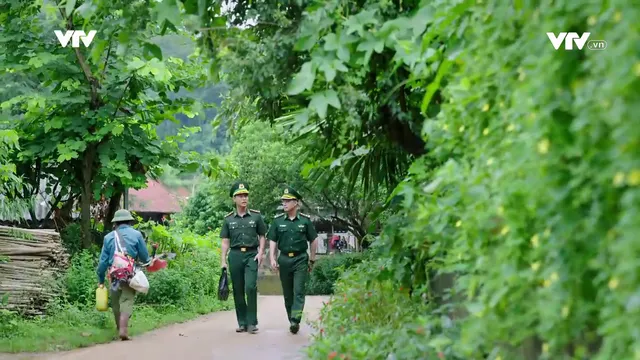 Cuộc chiến không giới tuyến - Tập 1: Đồn trưởng mới được gái bản khen đẹp trai nhưng lại khiến cấp dưới e sợ - Ảnh 13.