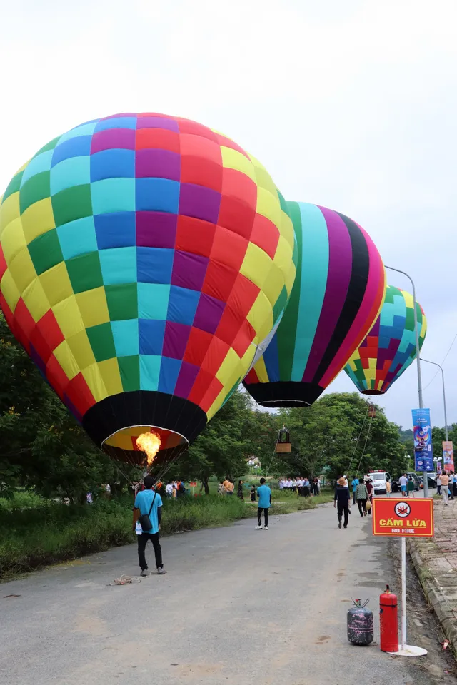 Tưng bừng Ngày hội khinh khí cầu Đồ Sơn năm 2023 - Ảnh 4.