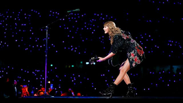 Taylor Swift: Eras Tour kiếm được 26 triệu USD tiền bán trước tại các rạp AMC - Ảnh 3.