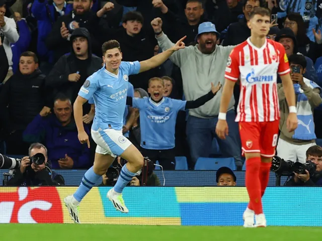 Pep Guardiola báo tin không vui cho fan Man City sau trận thắng tại Champions League - Ảnh 1.