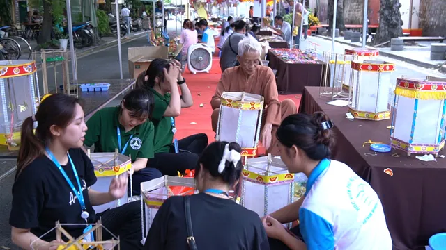 Lớp học làm đèn Trung Thu truyền thống của nghệ nhân 84 tuổi giữa phố cổ Hà Nội - Ảnh 2. Lớp học làm đèn Trung Thu truyền thống của nghệ nhân 84 tuổi giữa phố cổ Hà Nội - Ảnh 2.