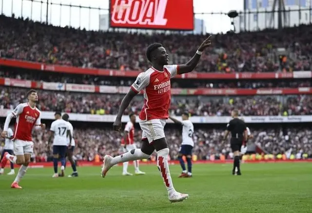 Arsenal chia điểm cùng Tottenham trong trận đấu kịch tính - Ảnh 1.