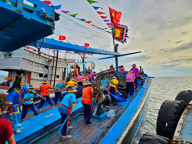 Công bố Lễ hội Nghinh Ông Vũng Tàu vào Danh mục Di sản văn hóa phi vật thể Quốc gia - Ảnh 2.