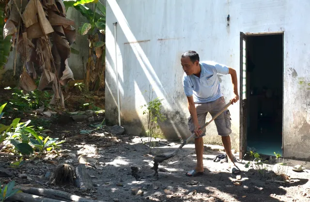 Đà Nẵng: Dự án thi công làm bùn đất tràn xuống khu dân cư - Ảnh 2.