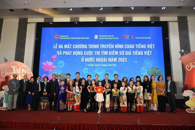 THTT Gala Tiếng Mẹ thân thương:  Truyền cảm hứng về tình yêu, sự tâm huyết gìn giữ tiếng Việt - Ảnh 3.