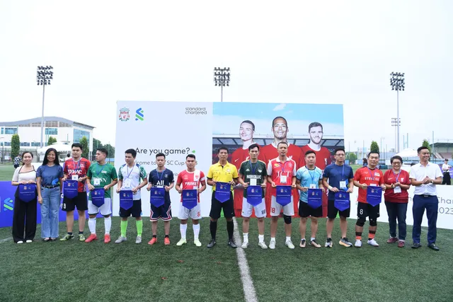 Khởi tranh giải bóng đá futsal 5 người Cup Standard Chartered 2023 tại Việt Nam - Ảnh 1.