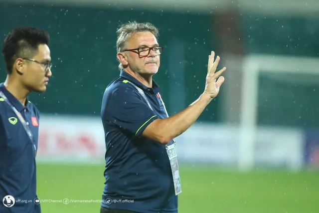 HLV Philippe Troussier: Tôi hài lòng khi đã hoàn thành mục tiêu đề ra - Ảnh 2.