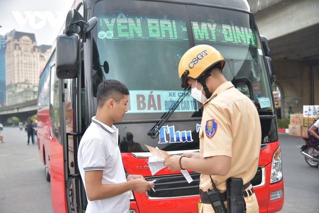 Bộ Công an mở cao điểm bảo đảm trật tự, an toàn giao thông Tết Giáp Thìn - Ảnh 1.