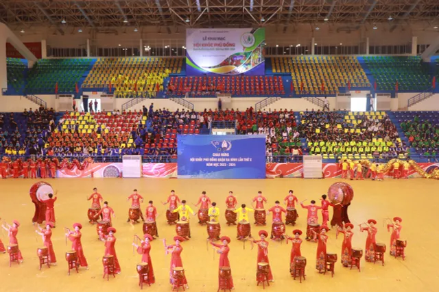 Hơn 2000 học sinh ở Hà Nội tham gia Hội khỏe Phù Đổng - Ảnh 2.