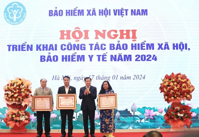 Sớm hoàn thiện Cơ sở dữ liệu quốc gia về dân cư, khám chữa bệnh liên thông - Ảnh 3.