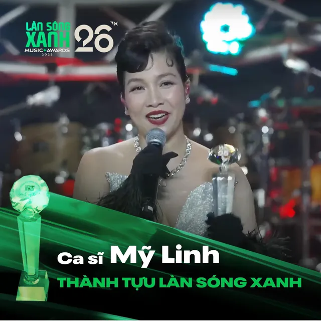 Nữ hoàng meme Mỹ Linh chia giải Thành tựu Làn Sóng Xanh với 3 người đàn ông - Ảnh 1.