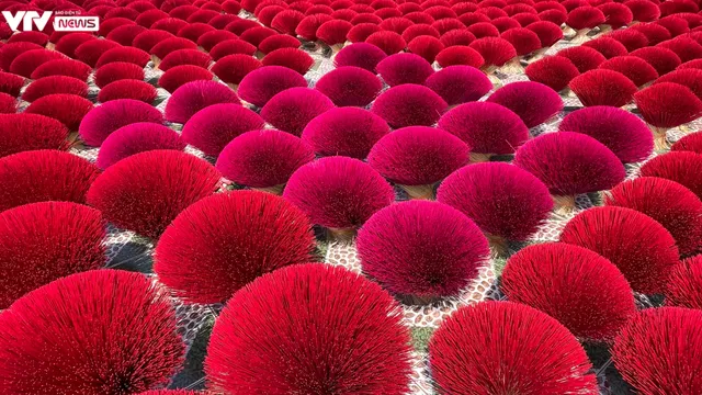 Làng nghề làm nhang trăm tuổi ở TP Hồ Chí Minh tất bật vào vụ Tết - Ảnh 13. Làng nghề làm nhang trăm tuổi ở TP Hồ Chí Minh tất bật vào vụ Tết - Ảnh 13.