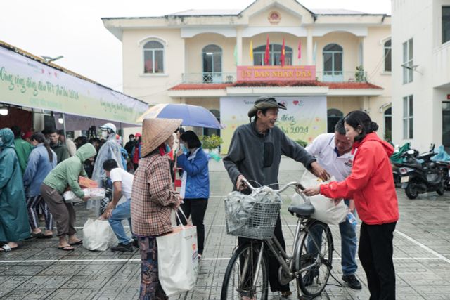 Chung tay sẻ chia, cùng cộng đồng đón Tết An Vui - Ảnh 2.