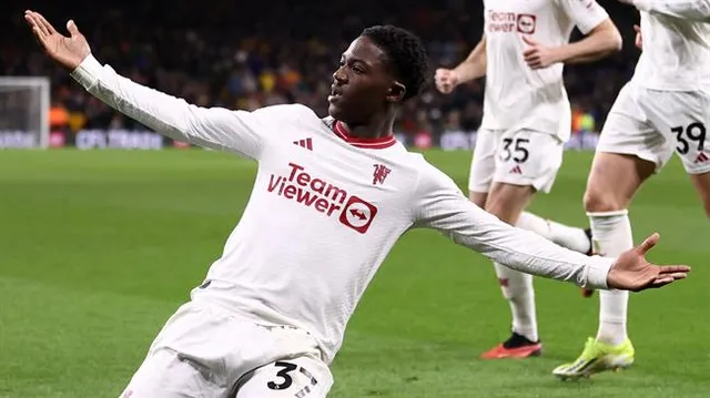 Kobbie Mainoo nói gì sau chiến thắng nghẹt thở trước Wolves? - Ảnh 1. Kobbie Mainoo nói gì sau chiến thắng nghẹt thở trước Wolves? - Ảnh 1.