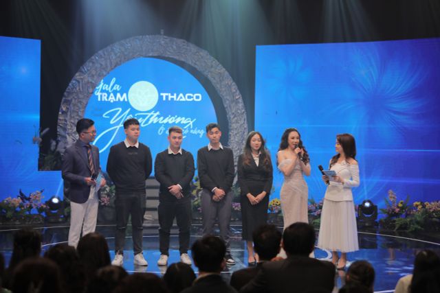 Gala Trạm yêu thương: Ở đâu có yêu thương, ở đó có niềm tin hy vọng được trao gửi - Ảnh 3.