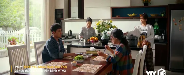 Mình yêu nhau, bình yên thôi - Tập 7: Mẹ chồng sốc nặng khi mở cửa phòng ngủ của con - Ảnh 2.