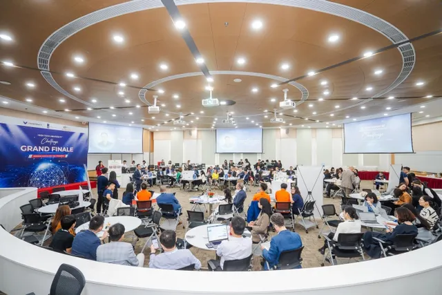 Chinh phục High Tech University Challenge, sinh viên Việt Nam khám phá Hà Lan - Ảnh 2.