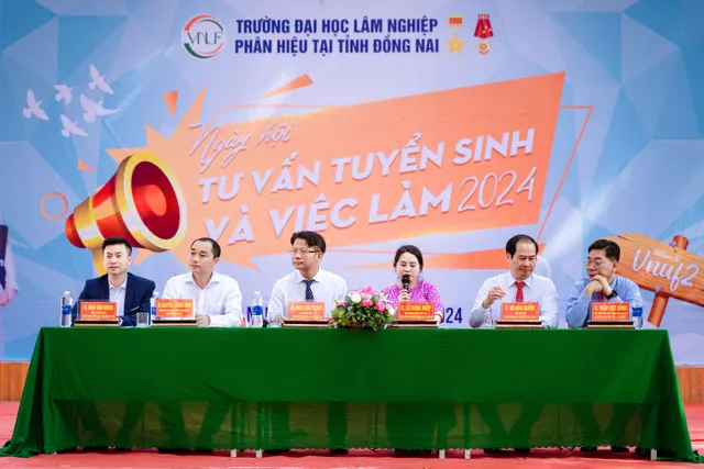 Chàng sinh viên người đồng bào miền núi được chắp cánh ước mơ từ ngày hội tuyển sinh - Ảnh 3.