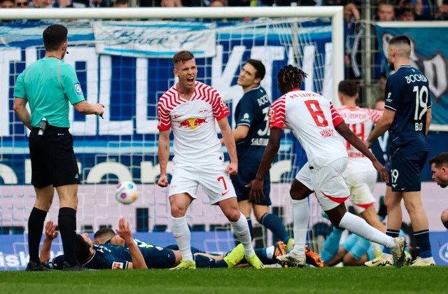Bundesliga | Hấp dẫn cuộc đua top 4 giữa RB Leipzig và Dortmund - Ảnh 1.