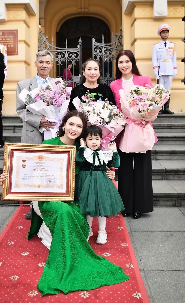 Sao mai Phương Thảo: NSND là dấu mốc cao quý và thiêng liêng - Ảnh 3.